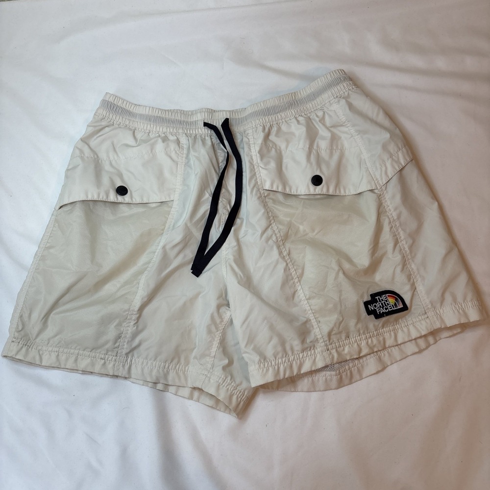 North Face‎ Women's Outline Shorts Gardenia White Pride Rainbow Windwall